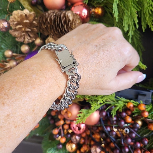 BRAND NEW CUBAN LINK 8 inch 22 mm BRACELET ABSOLUTELY STUNNING 😍 - Picture 5 of 6